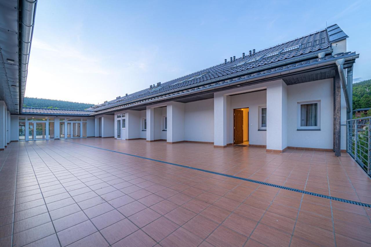 Apartament Rodzinny Plus Mountain Aparts Swieradow-Zdroj Ngoại thất bức ảnh